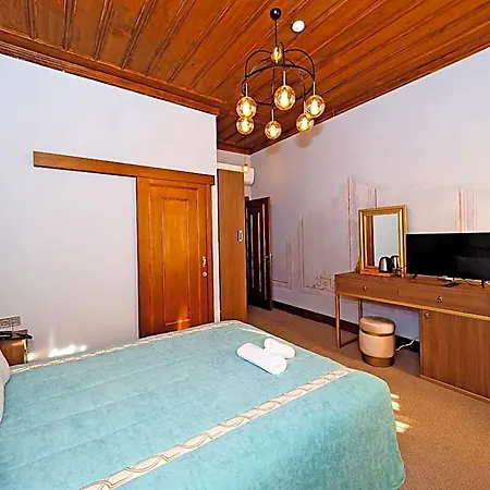 Estane Butik Taksim 3*